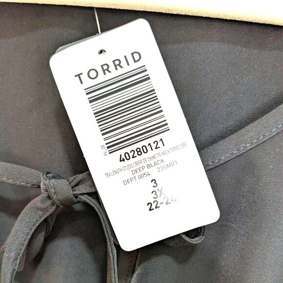 New Torrid Womens 3X Dress Tea Length Studio Crepe De Chine Tie Neck Tiered Midi - Picture 6 of 9